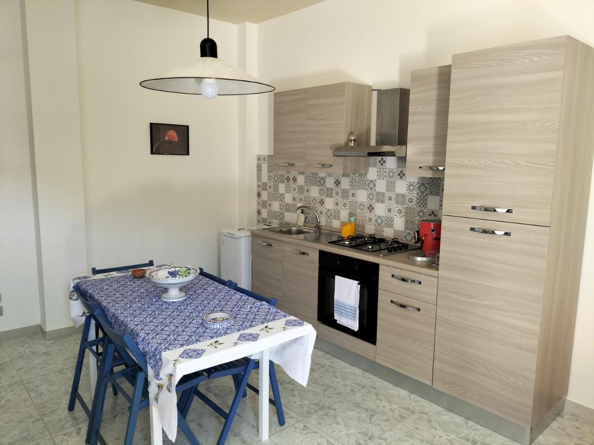 Tuttifrutti Holiday Acireale Exterior foto