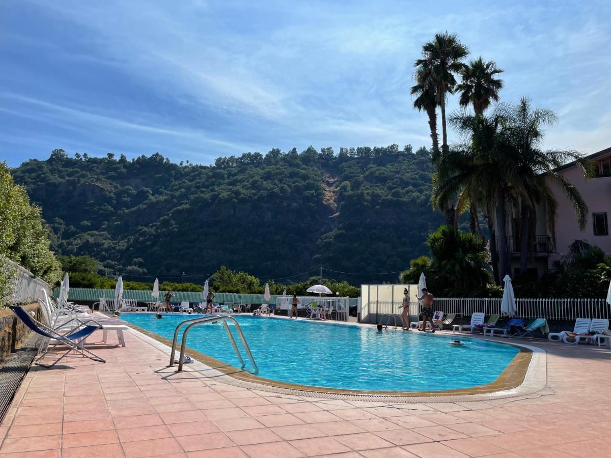 Tuttifrutti Holiday Acireale Exterior foto